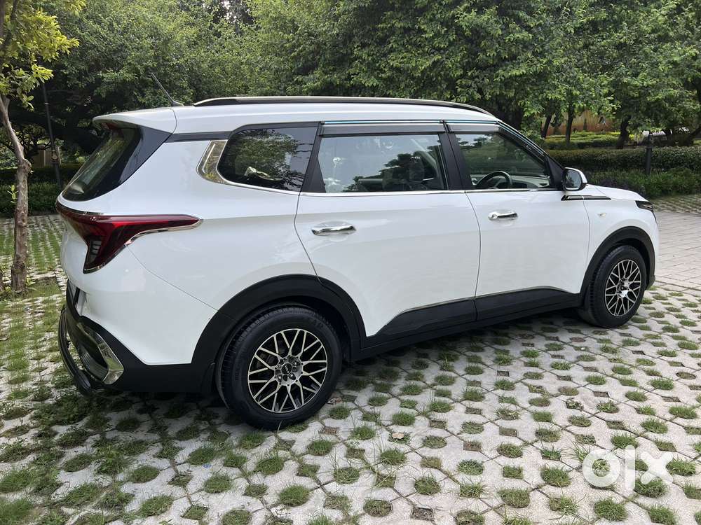 Kia Carens 1.5 Premium 7 Str, 2023, Petrol
