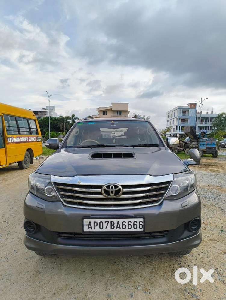 Toyota Fortuner 2011 Diesel Well Maintained
