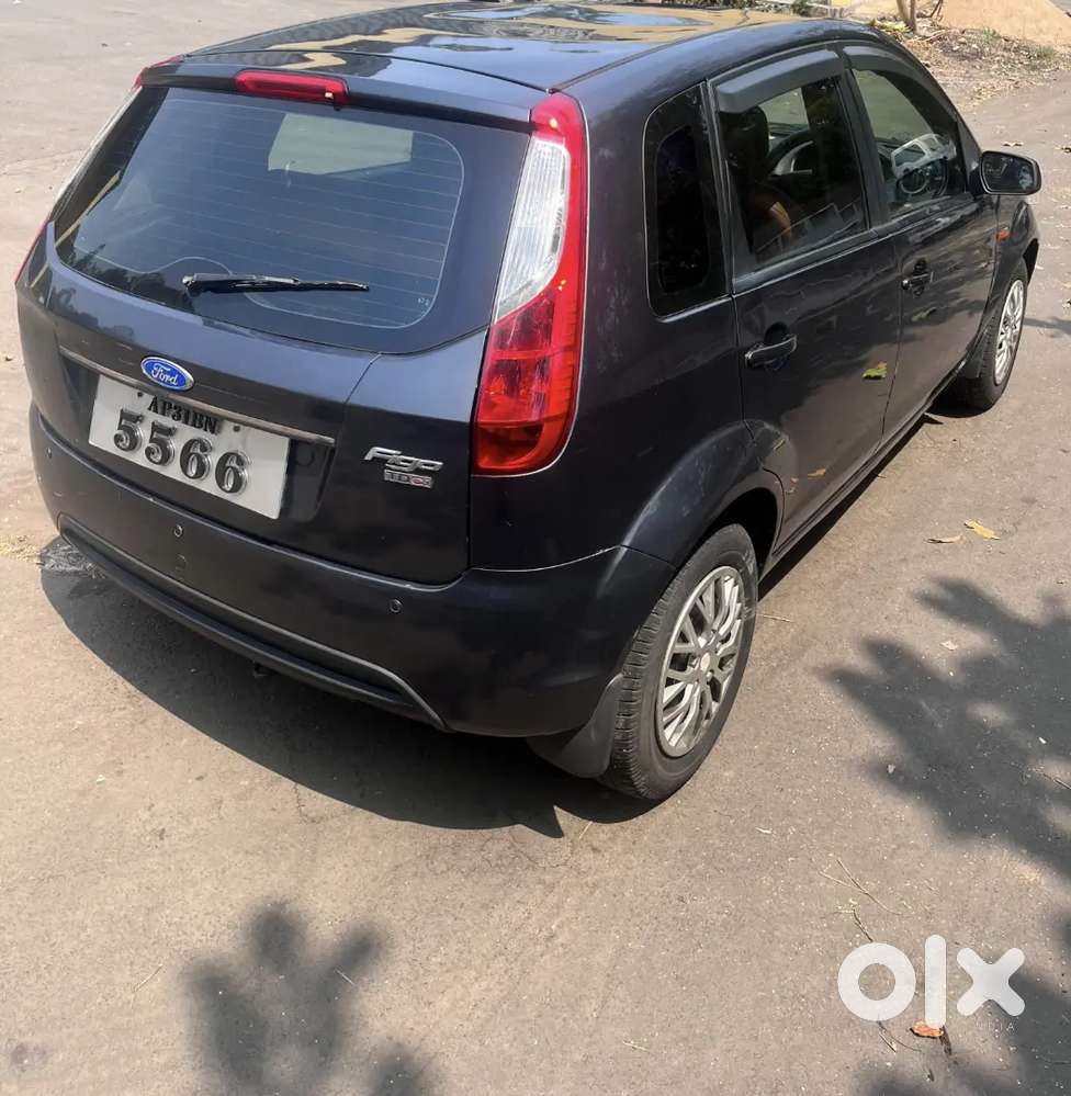 Ford Figo 2011 Diesel 90000 Km Driven