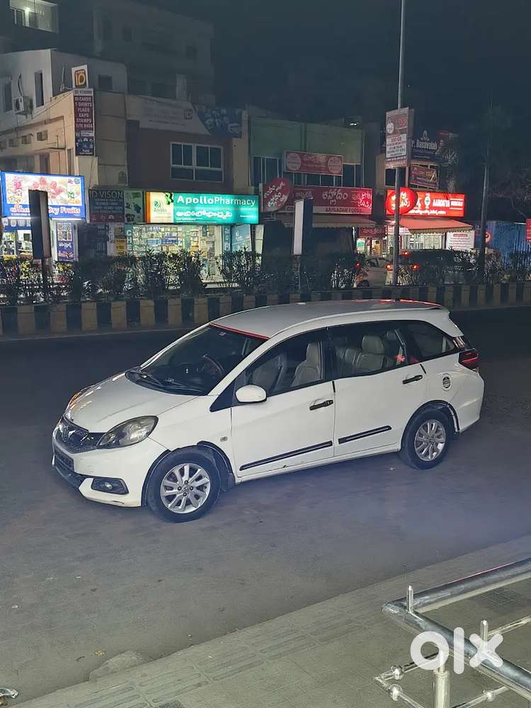 Honda Mobilio 2014 Diesel 160000 Km Driven
