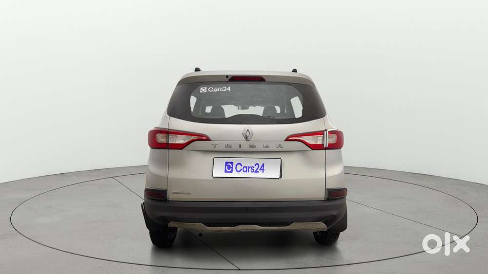 Renault Triber Rxt, 2023, Petrol