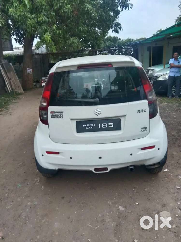 Maruti Suzuki Ritz 2014 Diesel 150000 Km Driven
