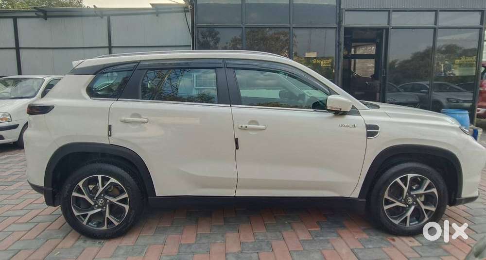 Toyota Urban Cruiser Hyryder 1.5 V Hybrid, 2024, Petrol