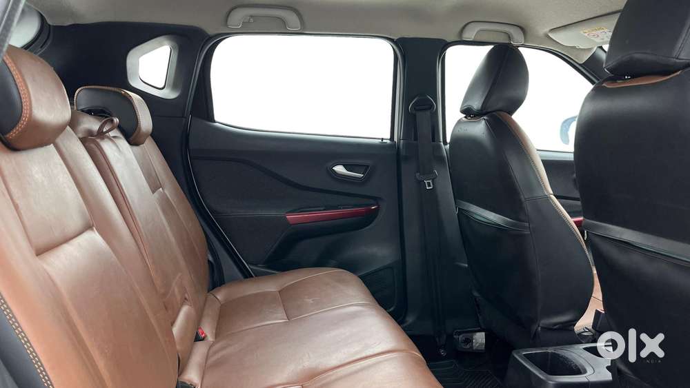Nissan Magnite Xv Turbo Red Edition, 2022, Petrol