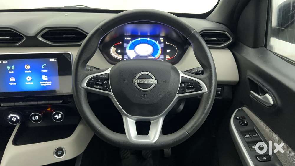 Nissan Magnite 1.0 Xv, 2022, Petrol