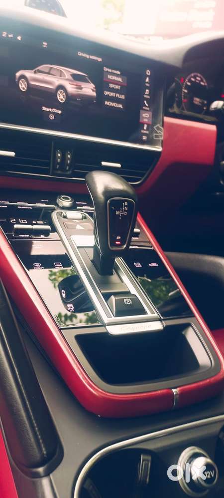 Porsche Cayenne Base, 2019, Petrol
