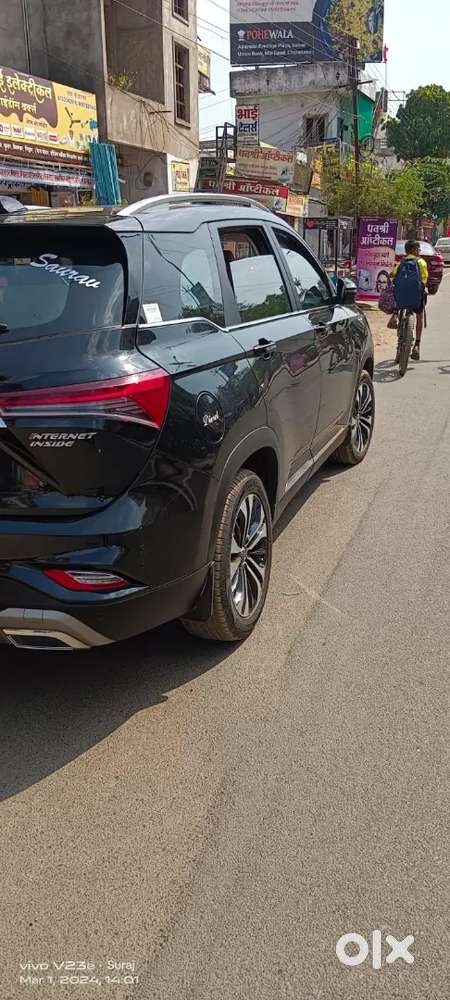 Mg Hector Plus 2023 Diesel 72000 Km Driven 6 Seater