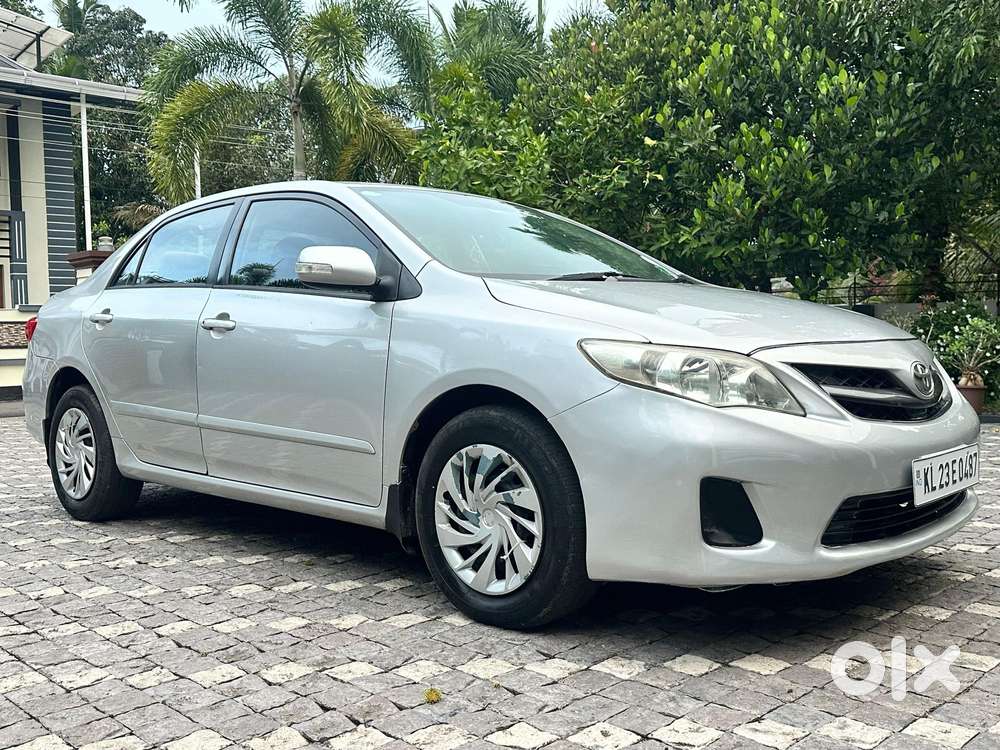 Toyota Corolla Altis 2010-2013 Aero D 4d J, 2011, Diesel