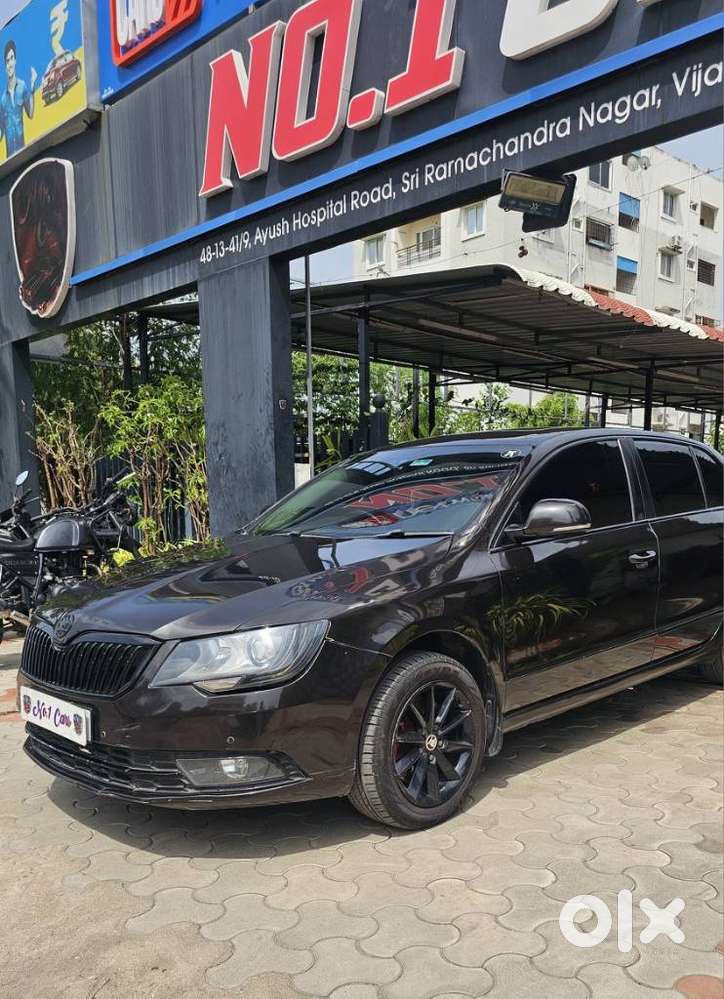 Skoda Superb Elegance 1.8 Tsi At, 2014, Petrol