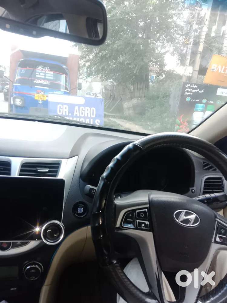 Hyundai Verna Diesel Fluidic Sx 2011