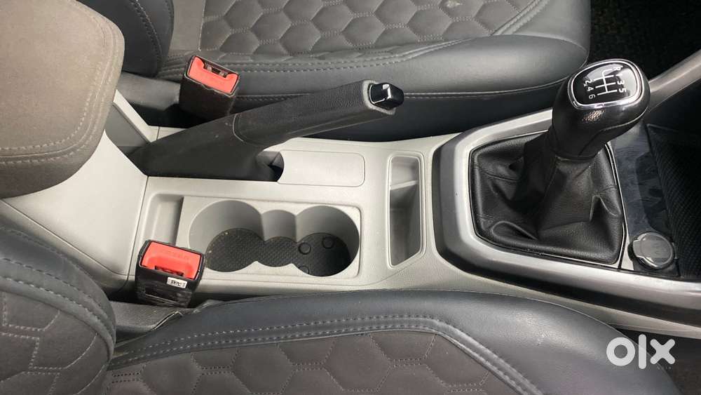 Skoda Kushaq 1.0 Tsi Ambition, 2022, Petrol