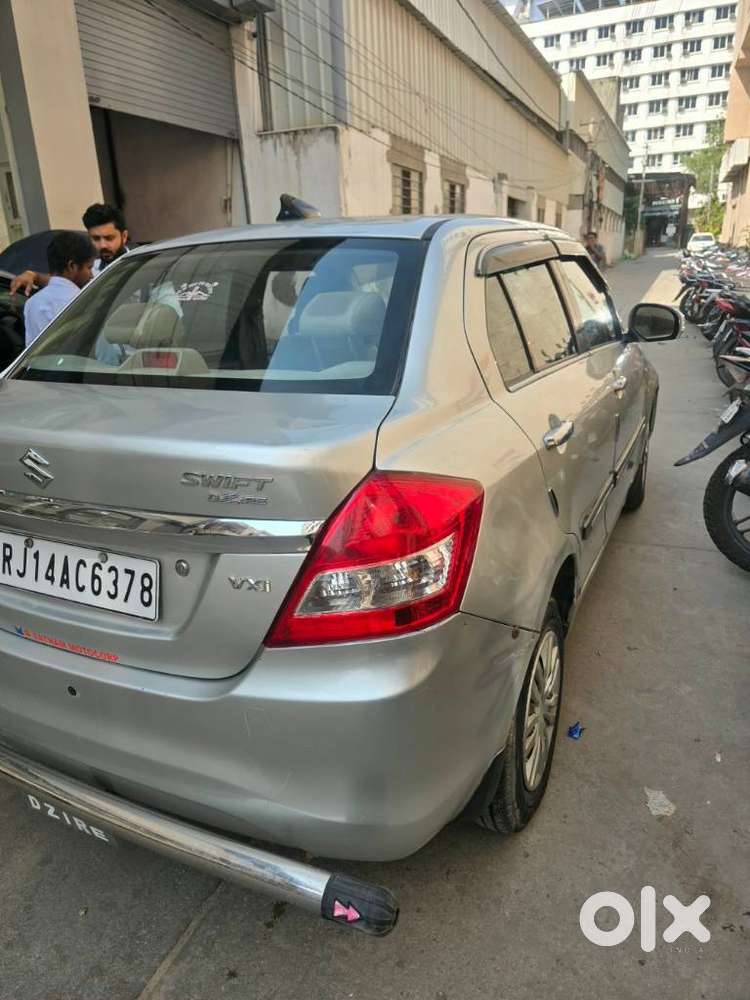 Maruti Suzuki Swift Dzire 1.2 Vxi Bsiv, 2015, Petrol