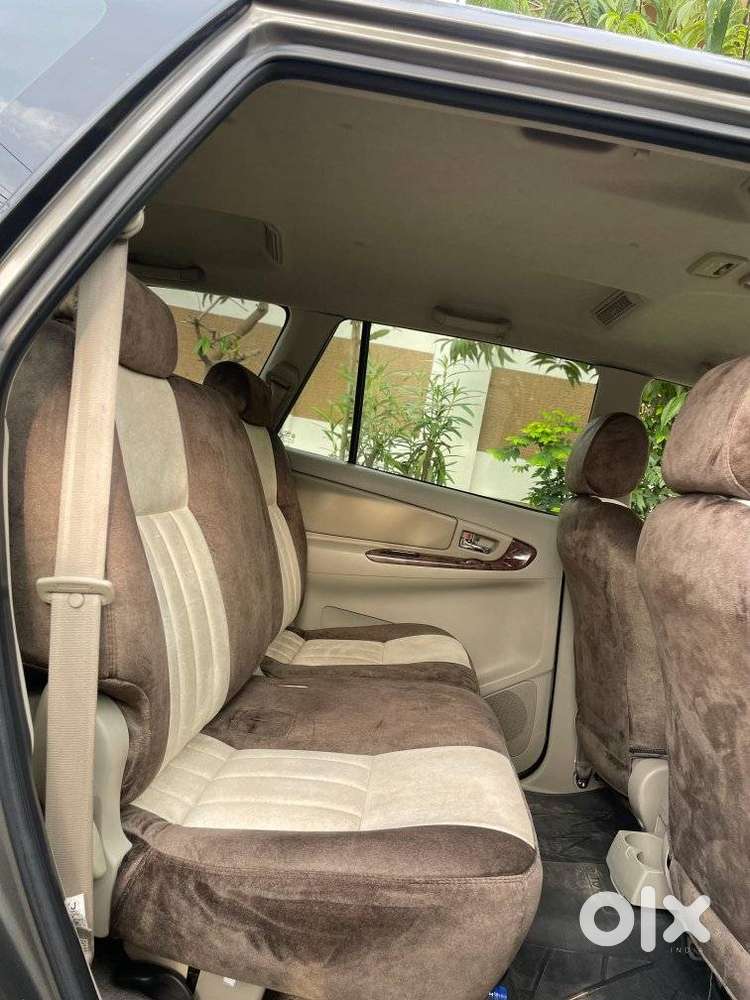 Toyota Innova 2.5 V 7 Str, 2013, Diesel