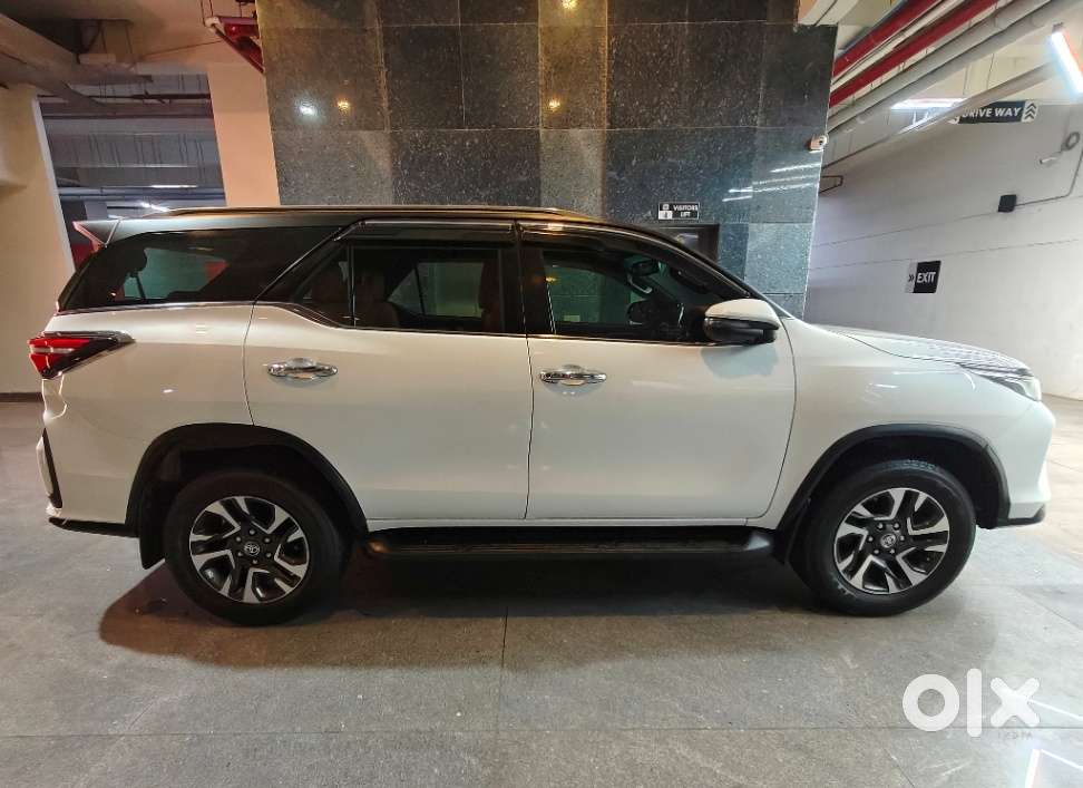 Toyota Fortuner Legender 4x2 At 2.8, 2023, Diesel