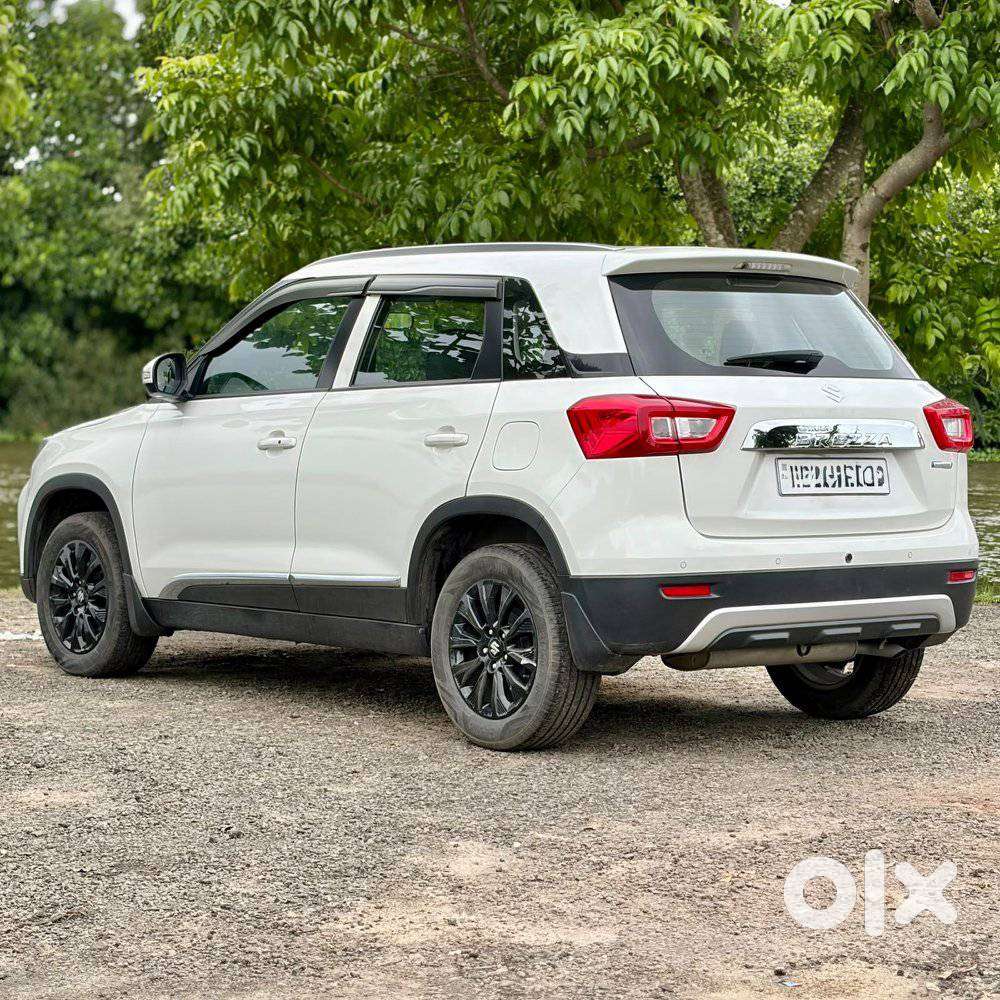 Maruti Suzuki Brezza 1.5 Zxi At Smart Hybrid, 2021, Petrol