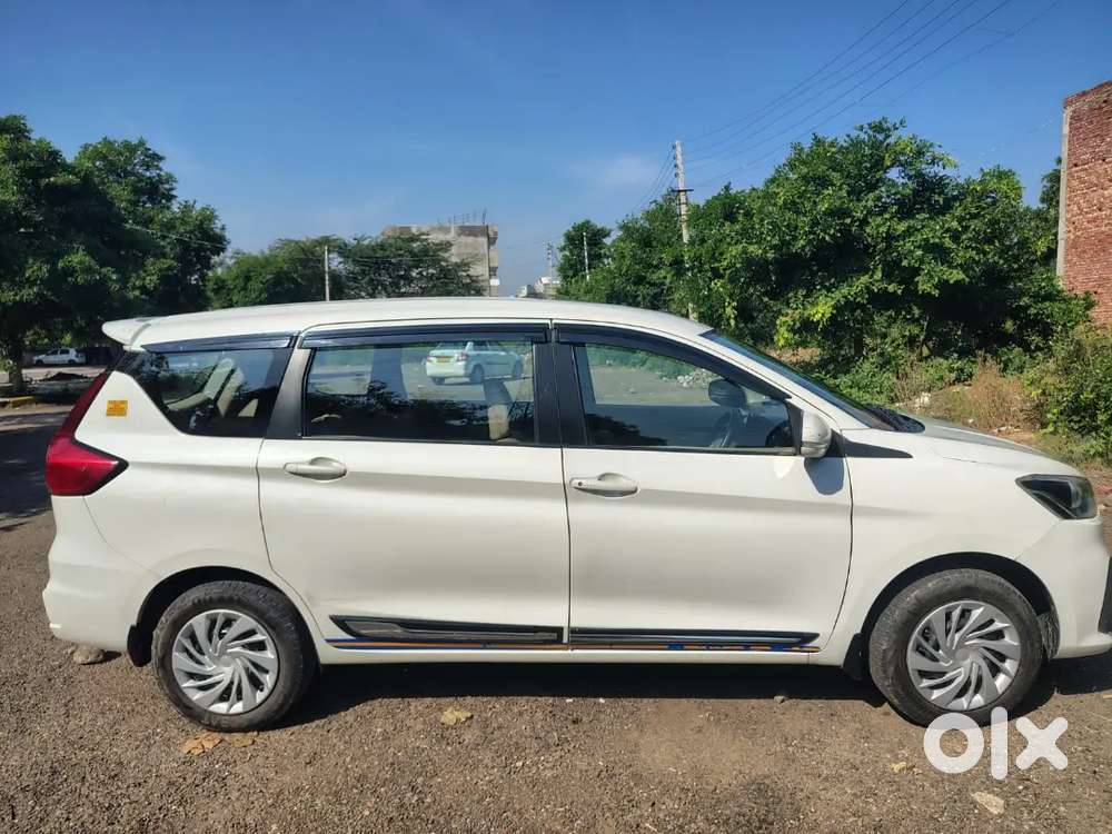 Maruti Ertiga Vxi 2024