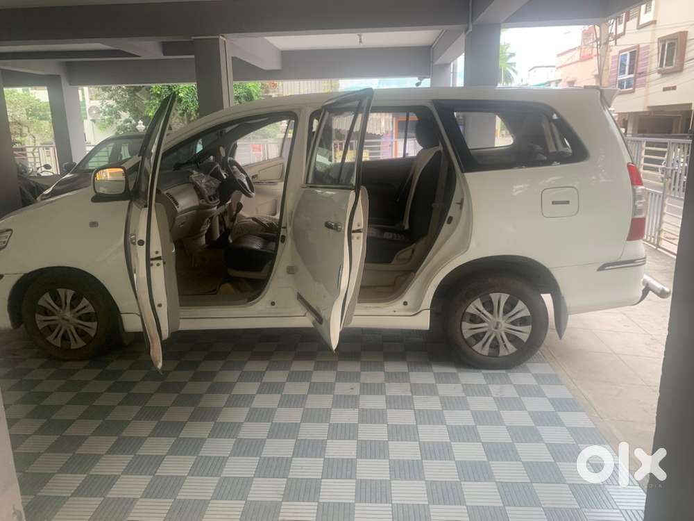 Toyota Innova Diesel 2014