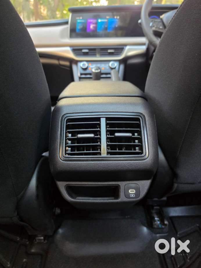 Mahindra Xuv700 2.2 Ax 5 Diesel Mt 7 Str, 2024, Diesel
