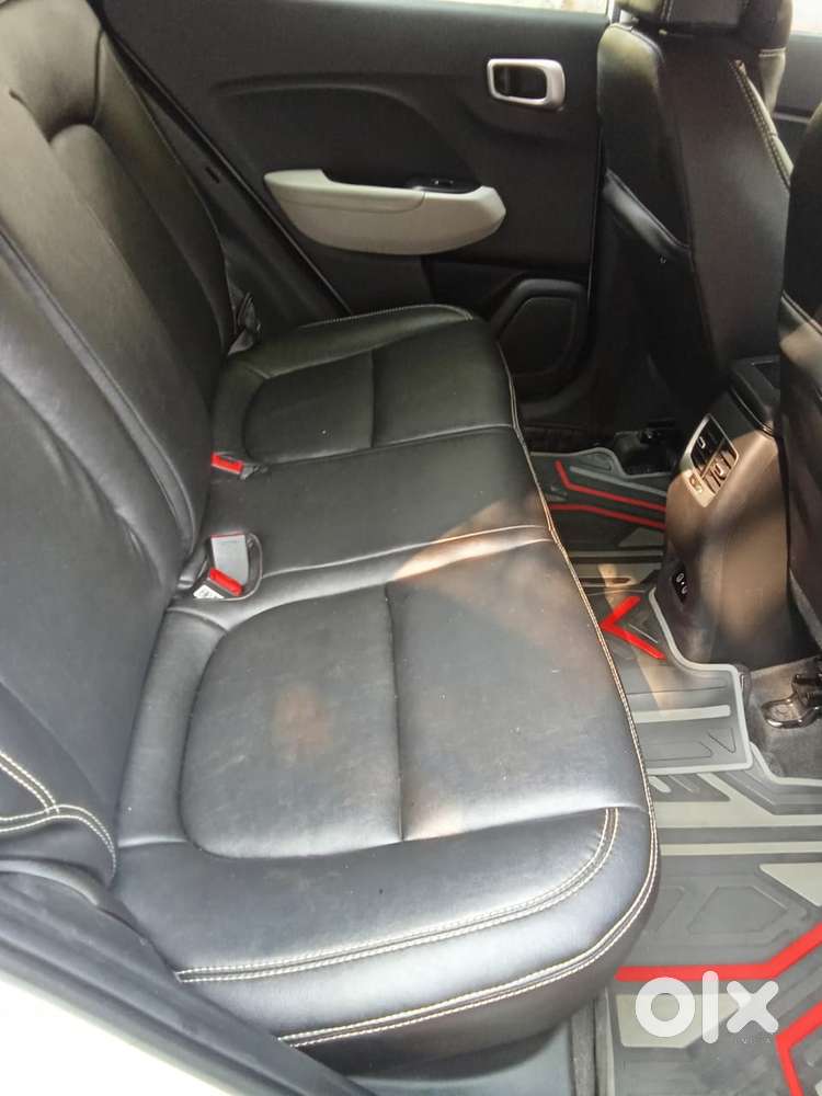 Hyundai Venue 1.0 Sx (o) Turbo Dct, 2023, Petrol