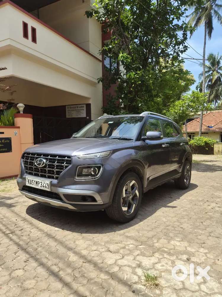 Hyundai Venue 2020 Petrol 49000 Km Driven