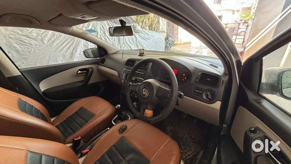 Volkswagen Polo Petrol 2011