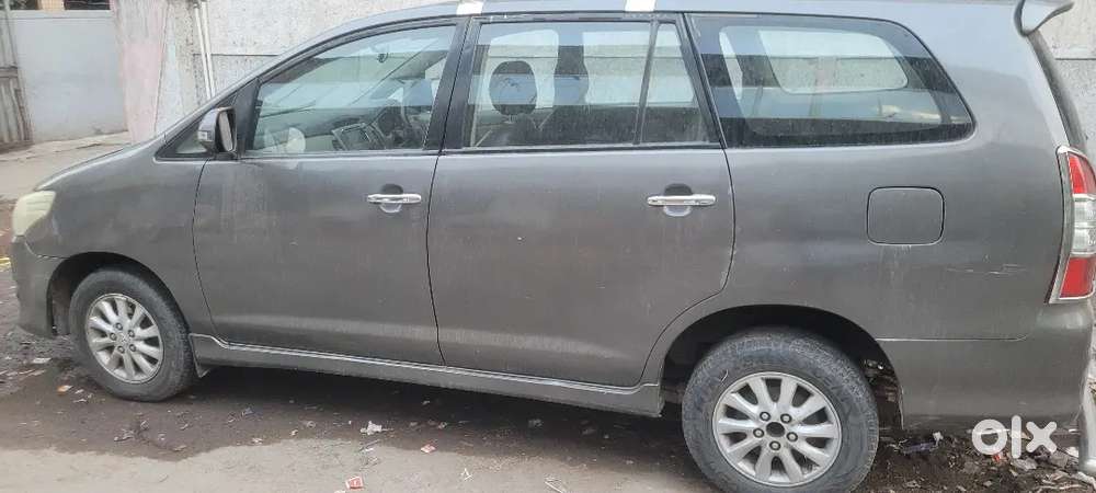 Toyota Innova 2012 Diesel Well Maintained