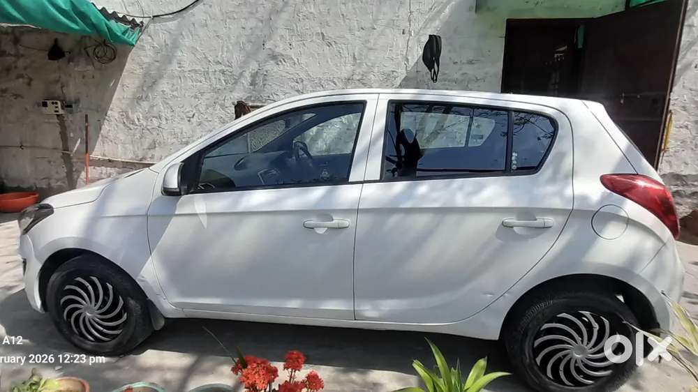 Hyundai I20 Magna 2012 Diesel (army Person )