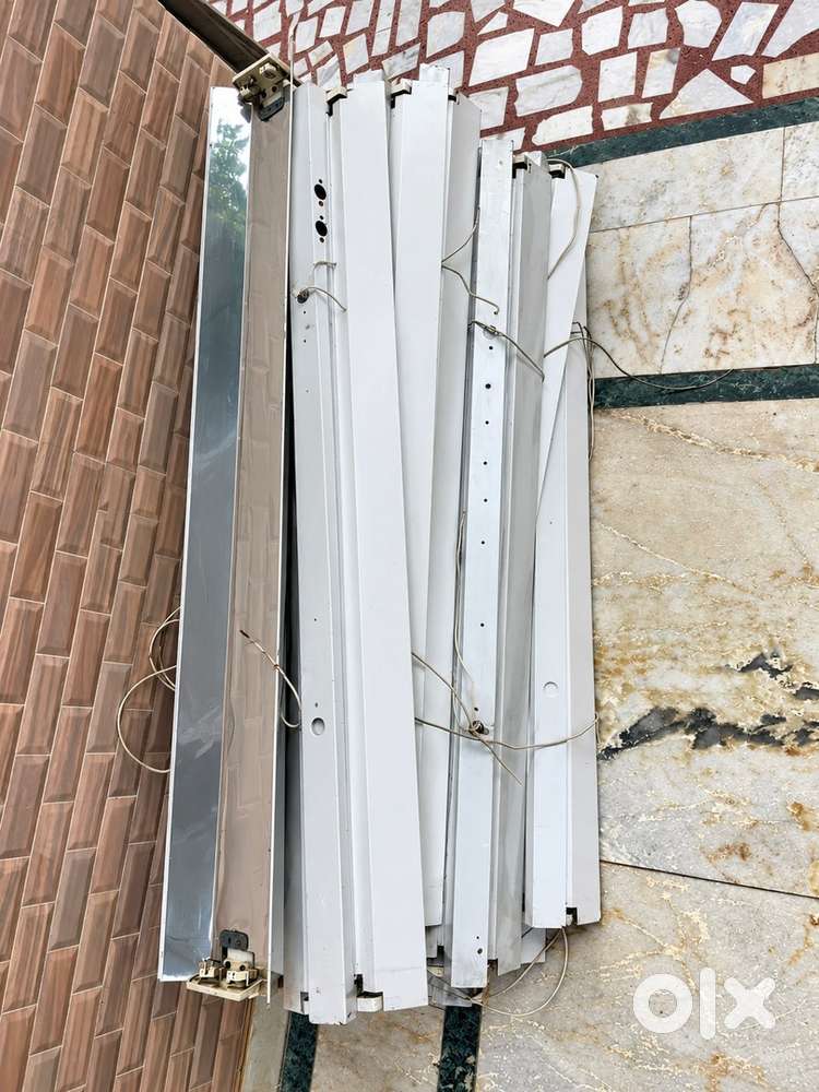 Tube Light Metal Fixtures / Channel Strip