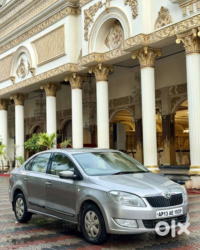 Skoda Rapid 1.6 Tdi Ambition Plus, 2013, Diesel
