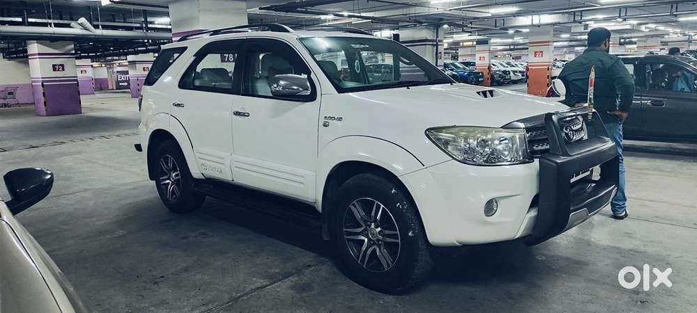 Toyota Fortuner 2010 Diesel Well Maintained