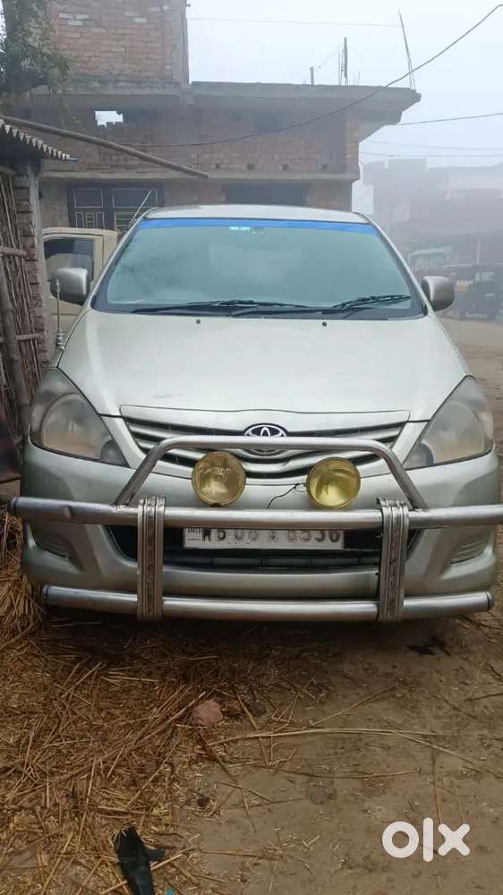 Toyota Innova 2009 Diesel (1st Owner) - Bahut Hi Achhi Condition Mein!
