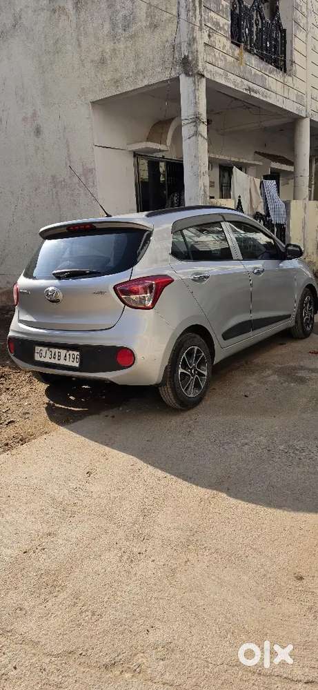 Grand I10 Asta Teacger Person Car
