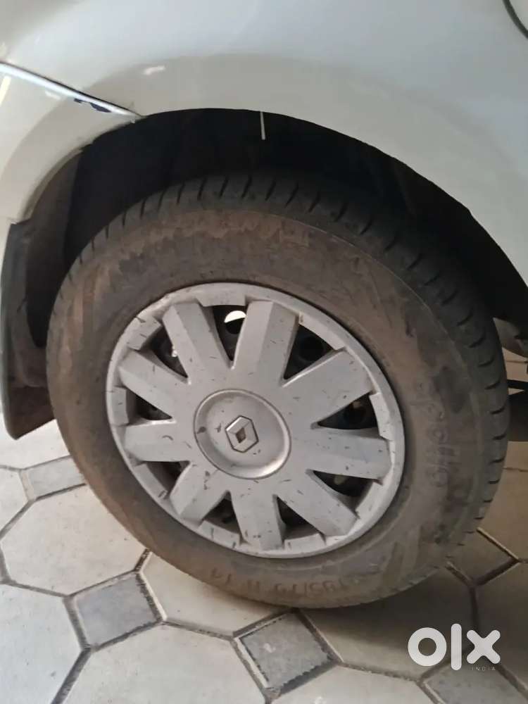 Mahindra E Verito 2012