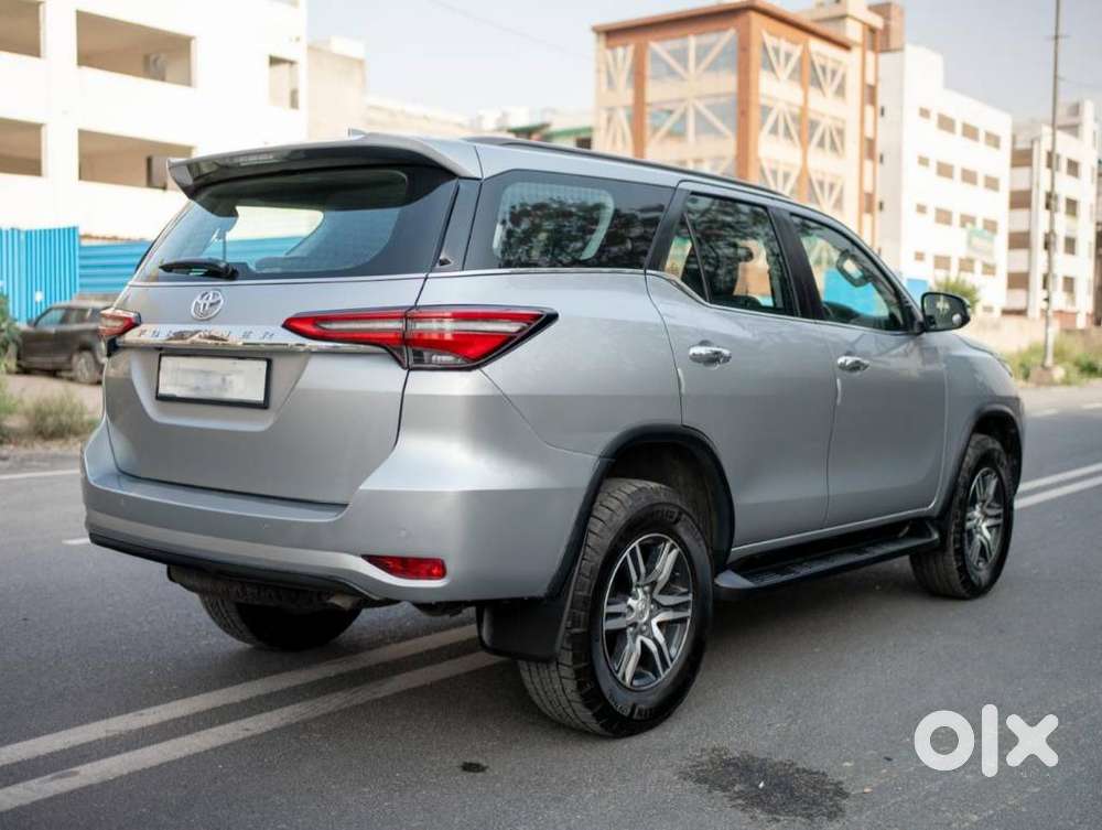 Toyota Fortuner 4x2 At 2.7 Petrol, 2022, Petrol