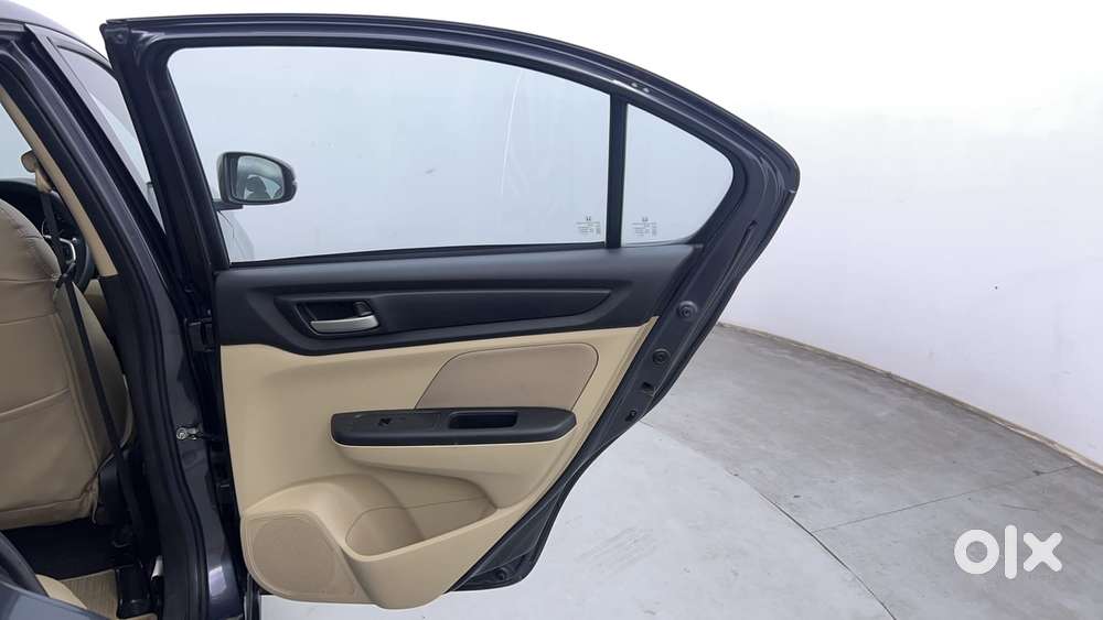 Honda Amaze Vx 1.2 Petrol Cvt, 2022, Petrol