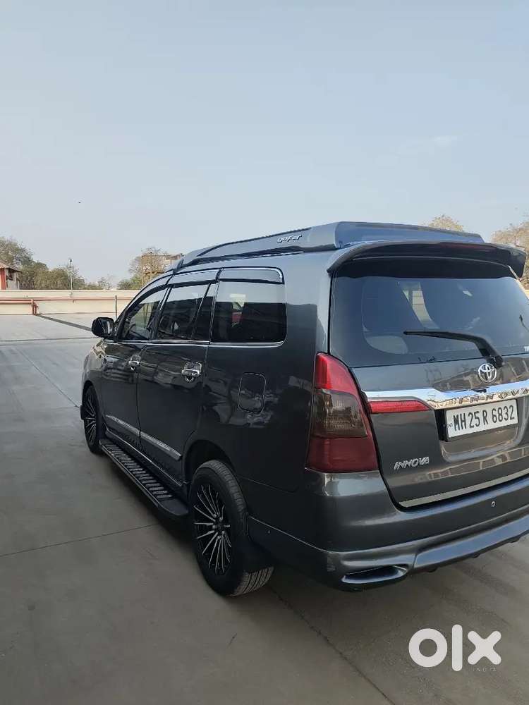 Toyota Innova 2015 Diesel Well Maintained