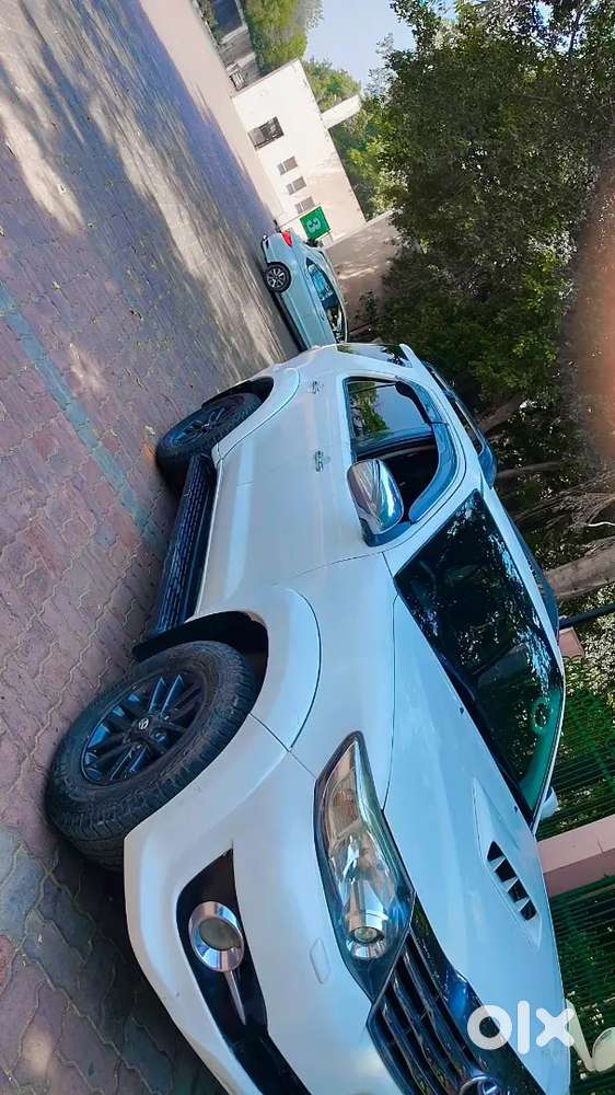 Toyota Fortuner 2015