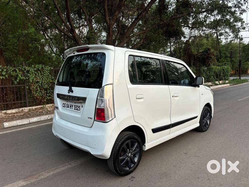 Maruti Suzuki Stingray Vxi, 2015, Petrol
