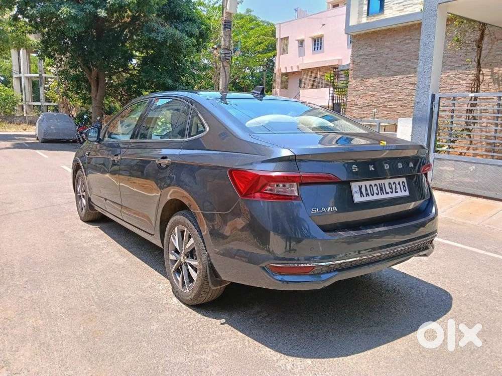 Skoda Slavia Style 1.0l Tsi Mt, 2022, Petrol