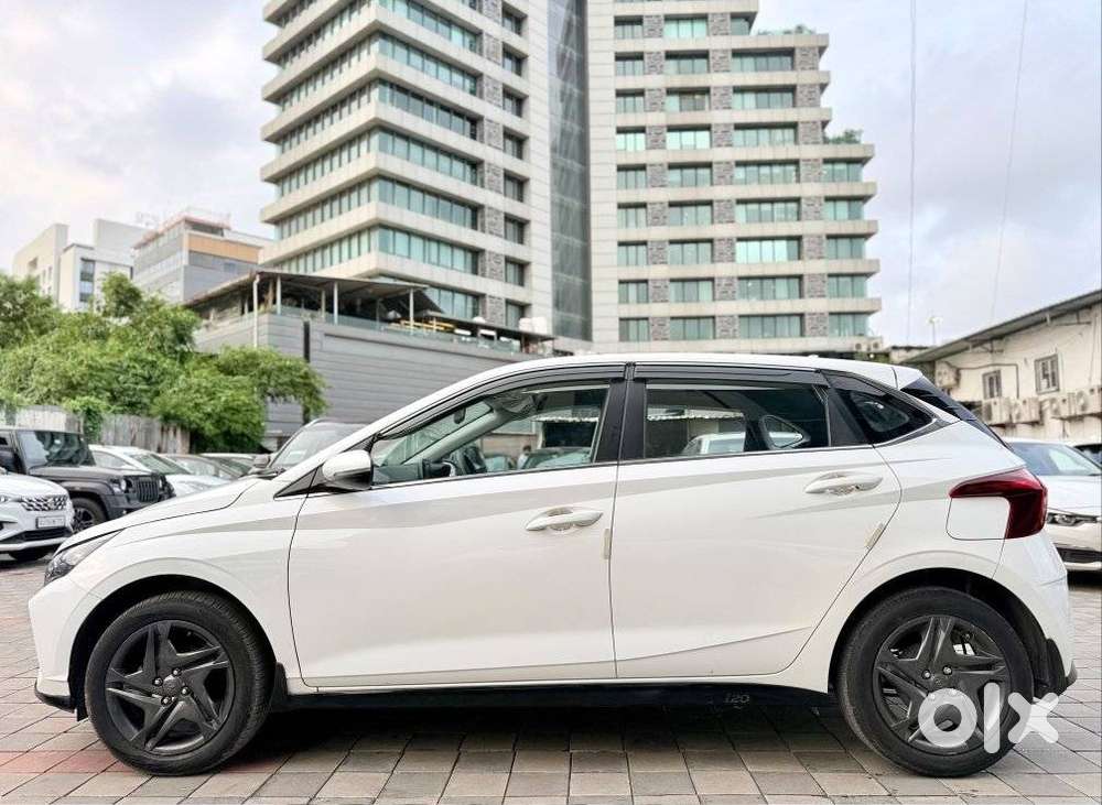 Hyundai I20 Sportz 1.2 Ivt, 2022, Petrol
