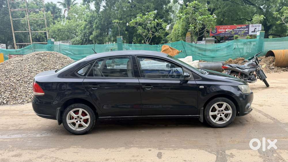 Volkswagen Vento 1.2 Tsi Highline Plus At, 2014, Petrol