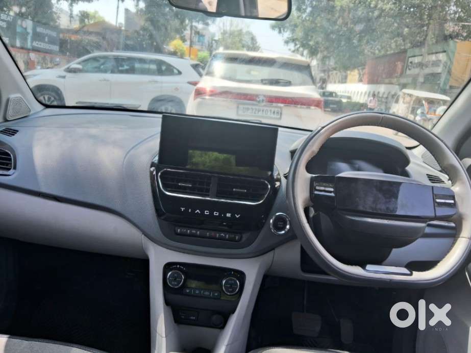 Tata Tiago 1.05 Revotorq Xz, 2025, Electric