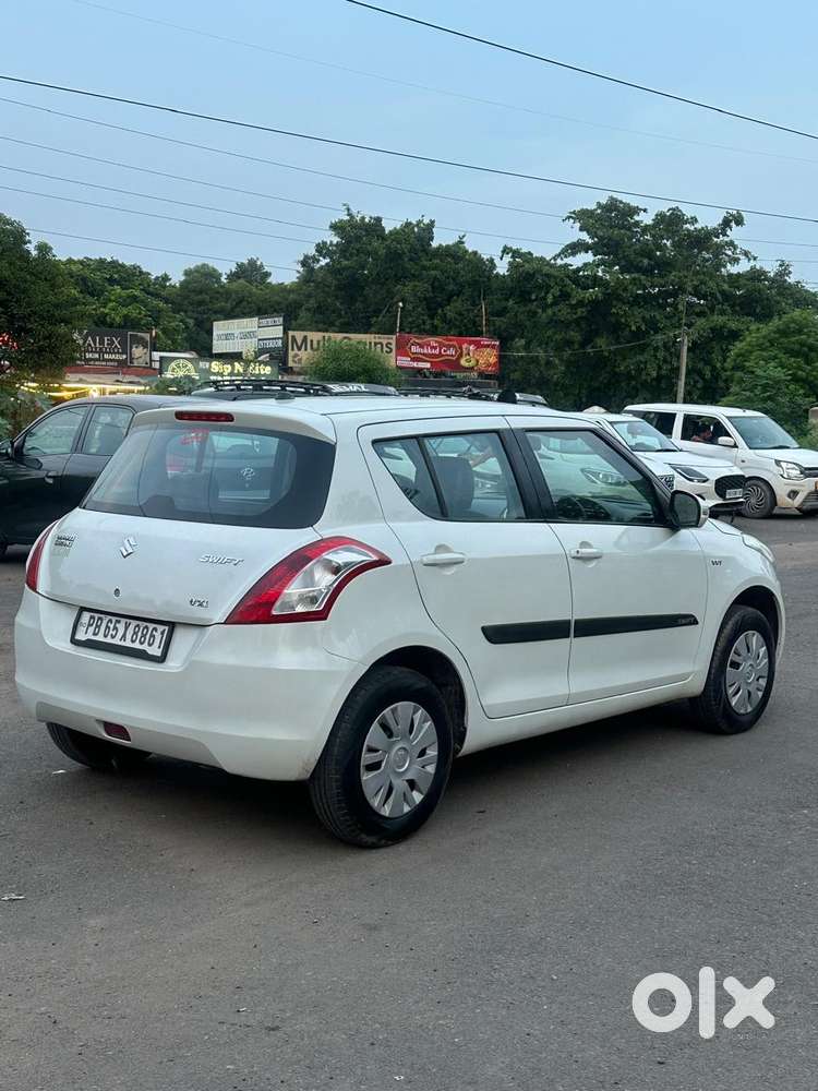 Maruti Suzuki Swift 1.2 Vxi (o), 2014, Petrol