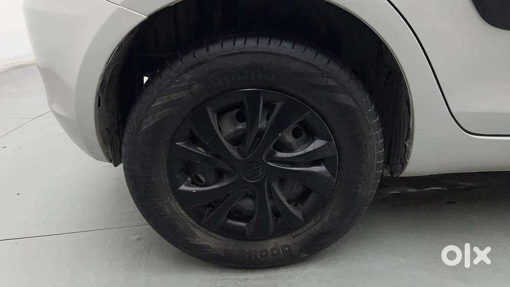 Maruti Suzuki Swift Vxi Optional, 2017, Petrol