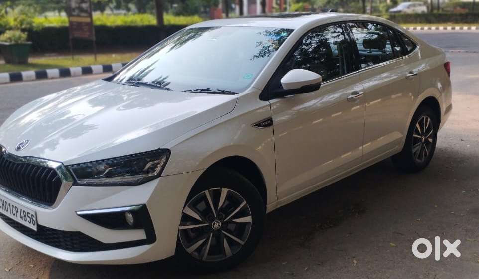 Skoda Slavia 1.5 Tsi Style At, 2023, Petrol