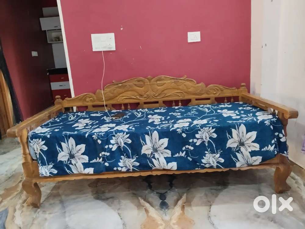 This is pure takewood Divan Cart with foam