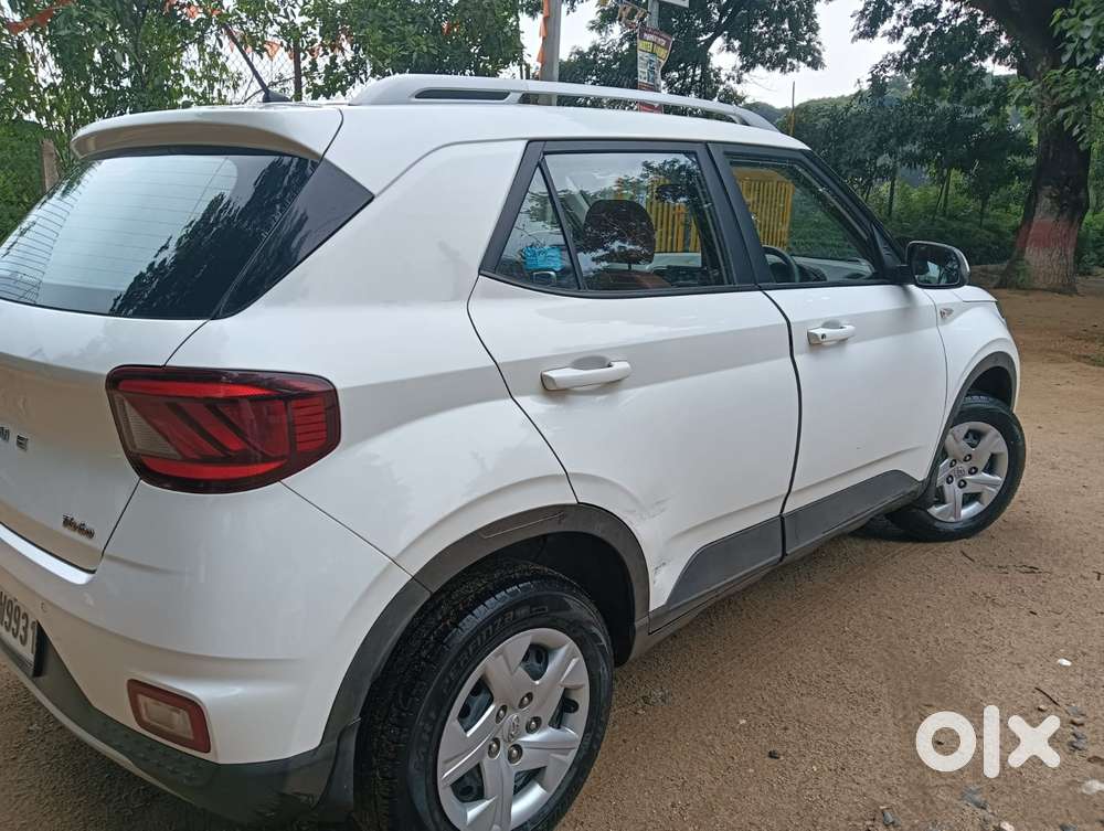 Hyundai Venue S Turbo, 2019, Petrol