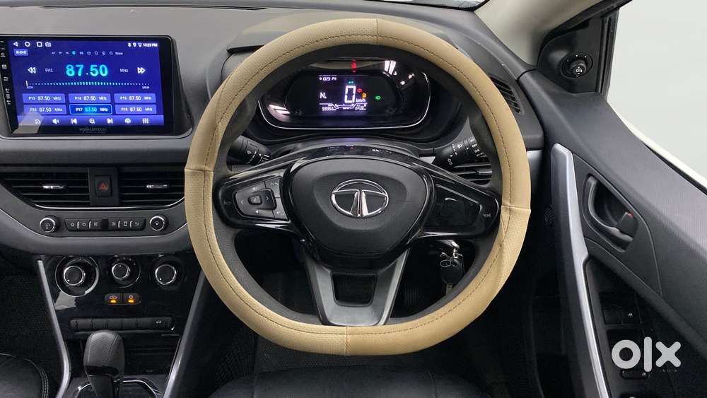 Tata Nexon 1.5 Revotorq Xma Amt (s), 2021, Petrol