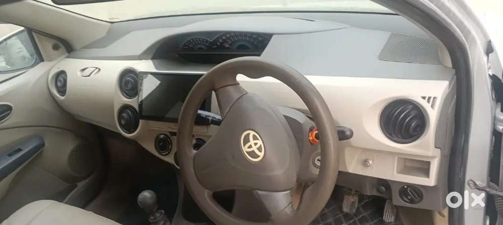 Toyota Etios Liva 2016
