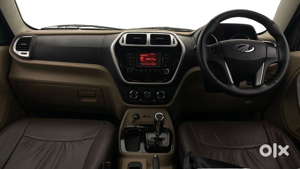 Mahindra Tuv 300 T8 Amt, 2015, Diesel